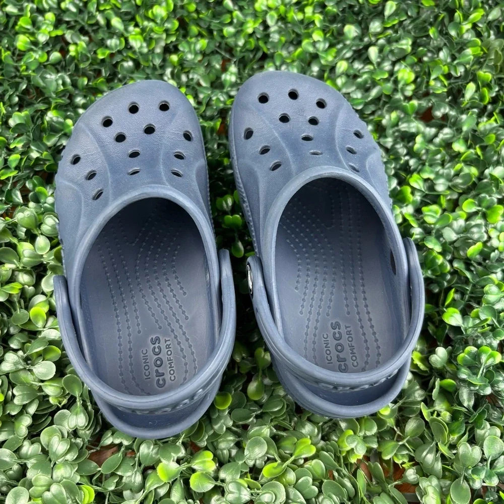 CROCS BAYA CLOGS SHOES SIZE 10 KIDS